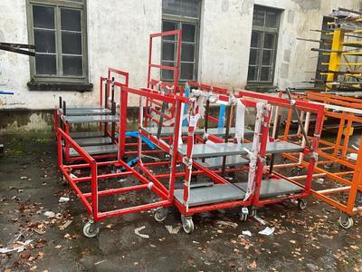 Overview picture of Mobile trolleys (6x)